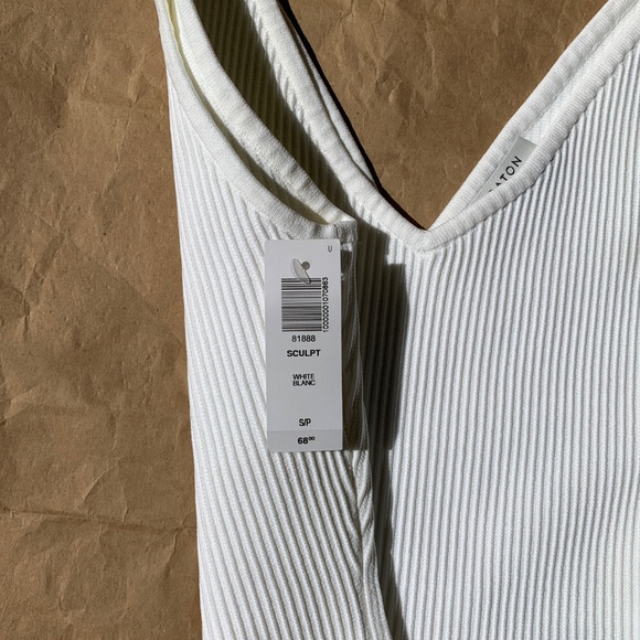 Aritzia Babaton Sculpt Knit Double V Tank in White Size S, New With Tags - Picture 8 of 10
